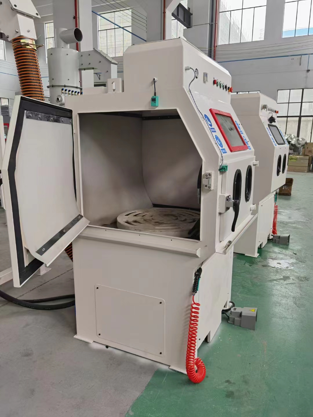 中卫移动式抛丸机的工作原理?